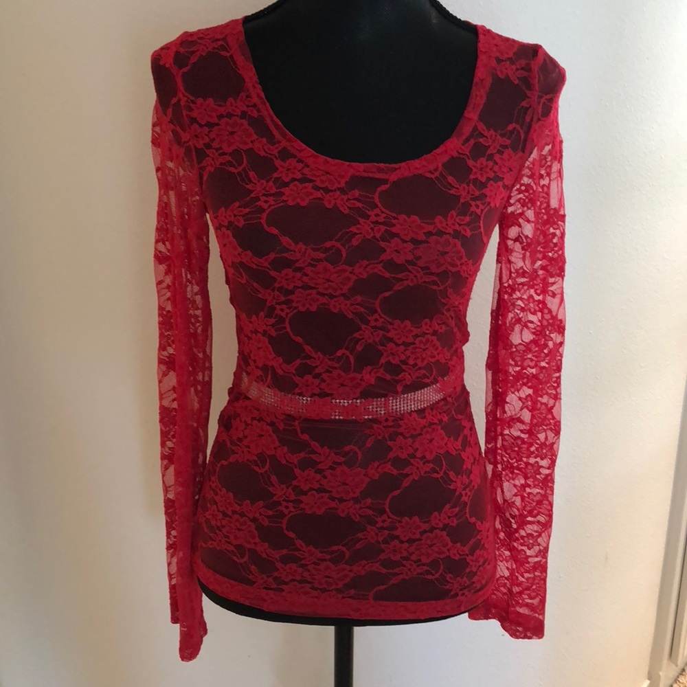 Women’s long sleeve top